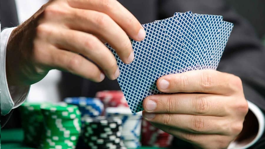 Bật mí cách giúp bạn chơi bài Baccarat hiệu quả hơn để tăng xác suất kiếm tiền